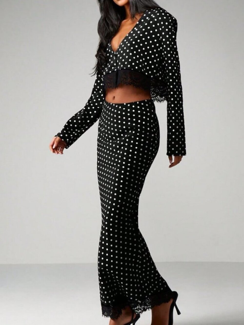 Elegant Black Women's Polka Dot Two Piece Set with Maxi Skirt - Picture 4 of 6